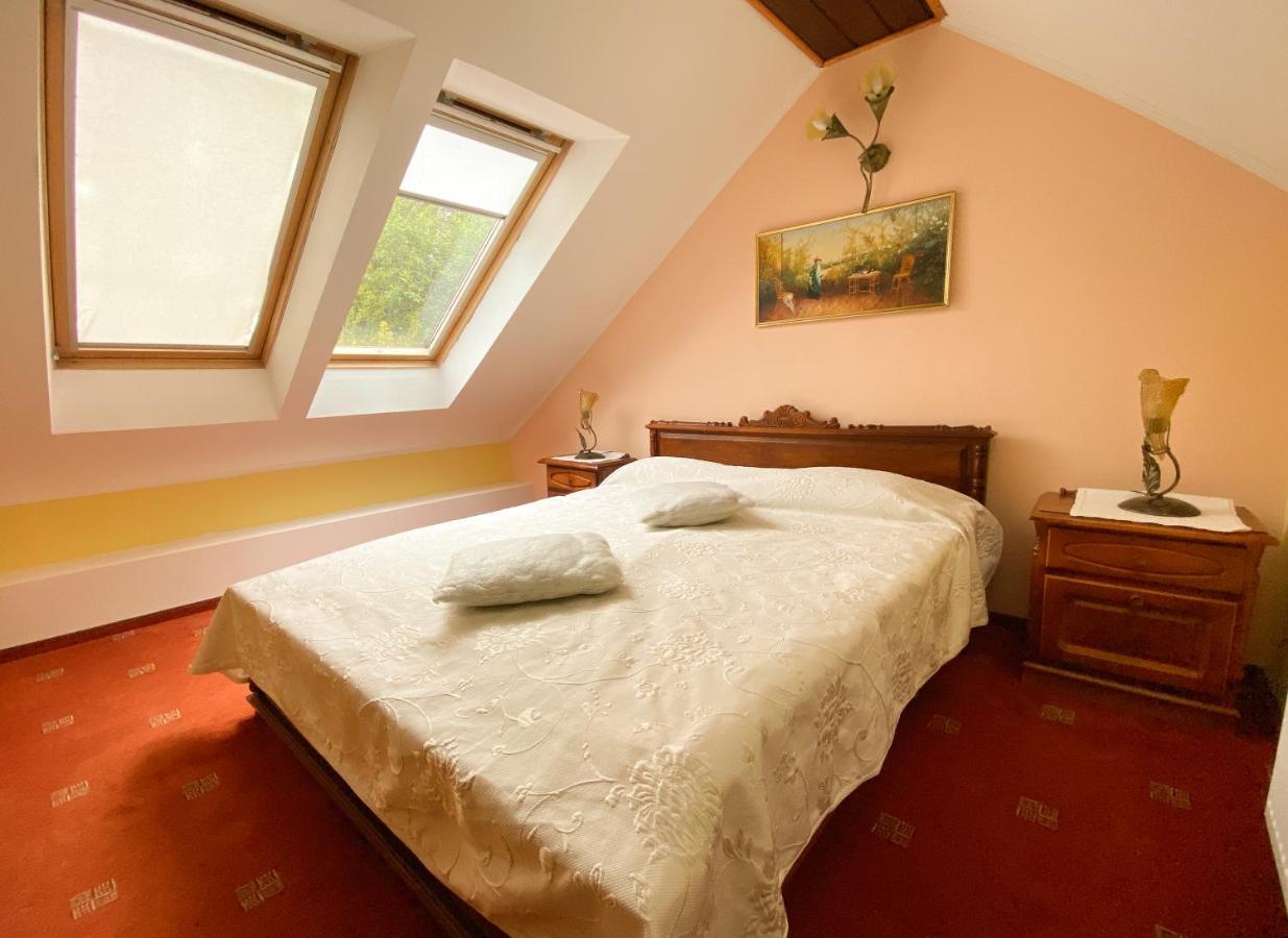 Pensiunea Crocus - Sauna & Billiard Poiana Brasov Exterior photo